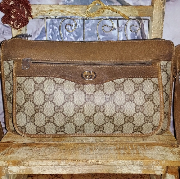 Vintage Gucci GG Monogram Supreme Crossbody Shoulder Handbag - Picture 2 of 13